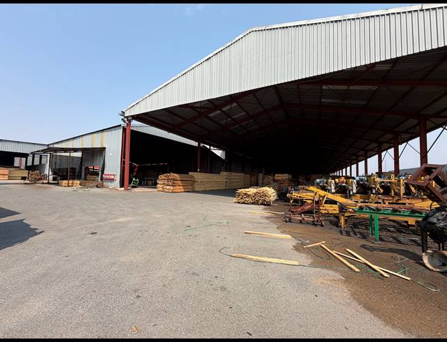 18,317M² FACTORY TO LET IN ROODEKOP